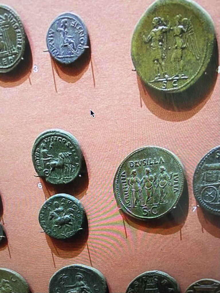 Antique coins, maybe from numismatics' Numismatique