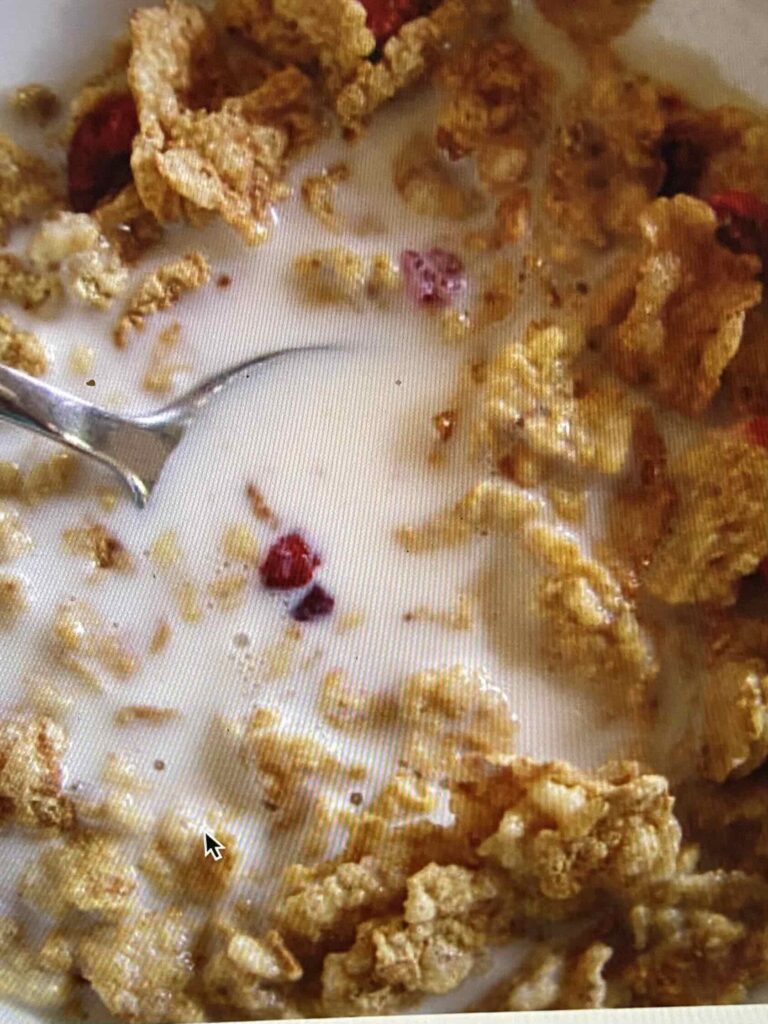 Muesli with milk