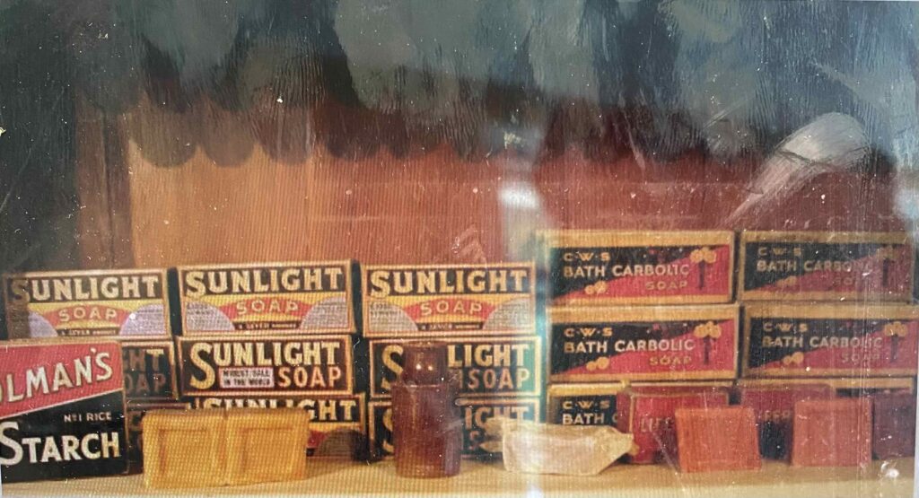 Sunlight soap for washing dishes, laundry and household objects.